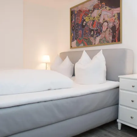 Arnulfsplatz Aparts アパート