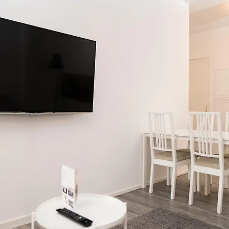 Arnulfsplatz Aparts アパート